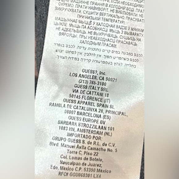 💫GUESS Baby's Long Sleeves Hooded Sweater w/heart Graphic - Picture 8 of 9